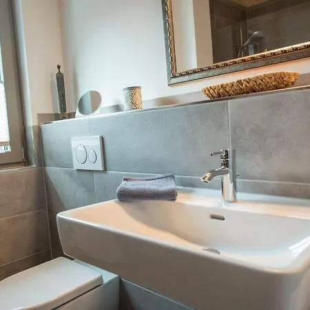 Apartment Emerald - For