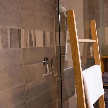 Emerald - For 公寓