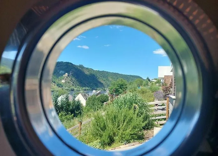 Emerald - For * Burgen (Mayen-Koblenz)